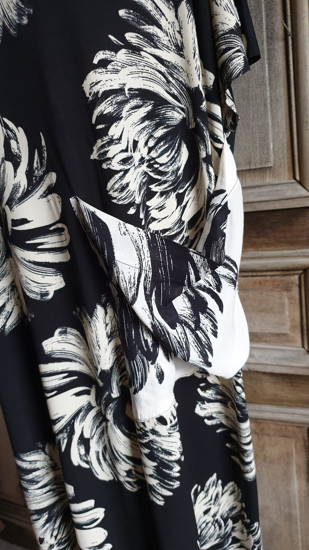 Alembika Dress Black White - Maat M - Laatste kans