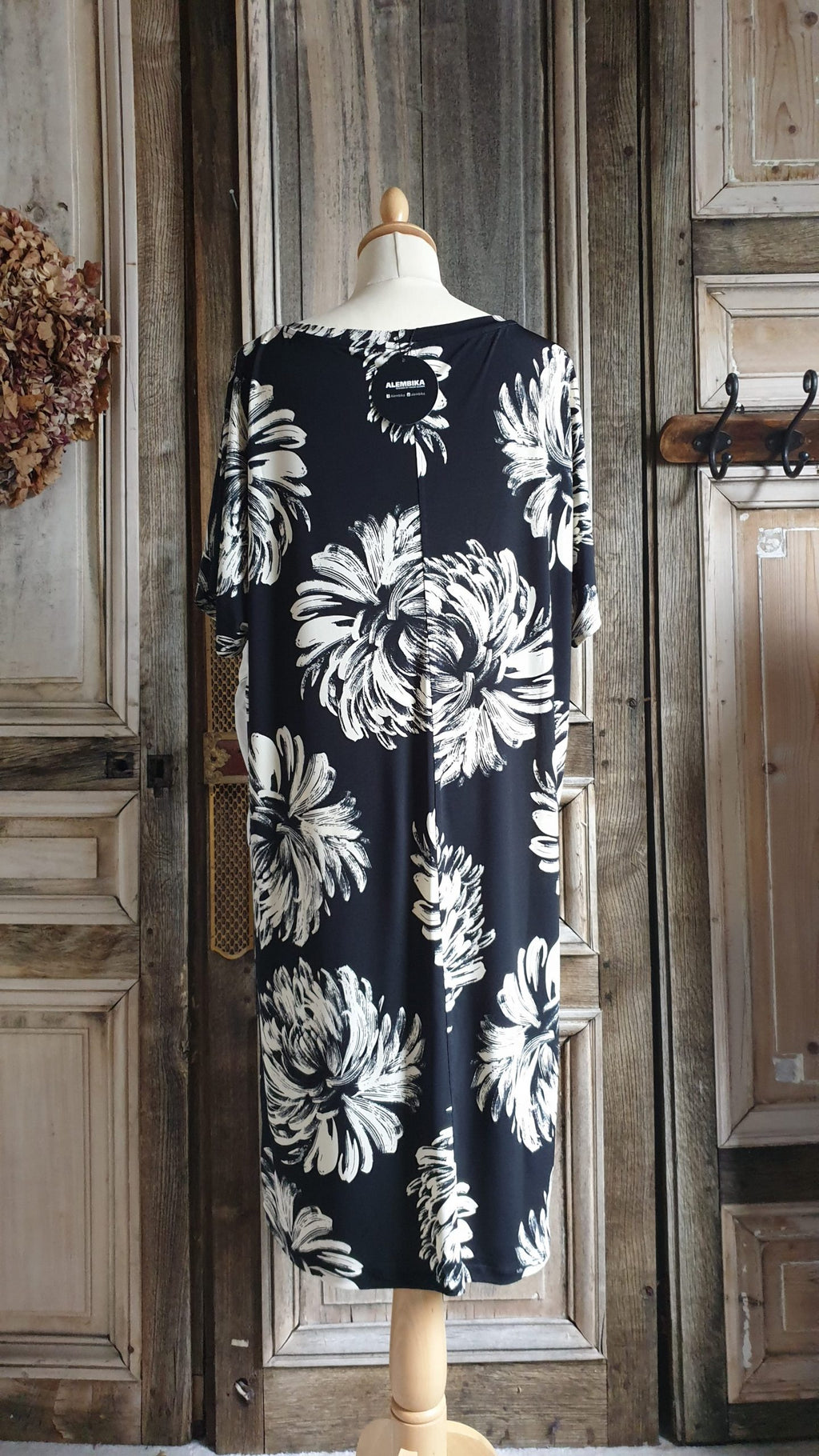 Alembika Dress Black White - Maat M - Laatste kans