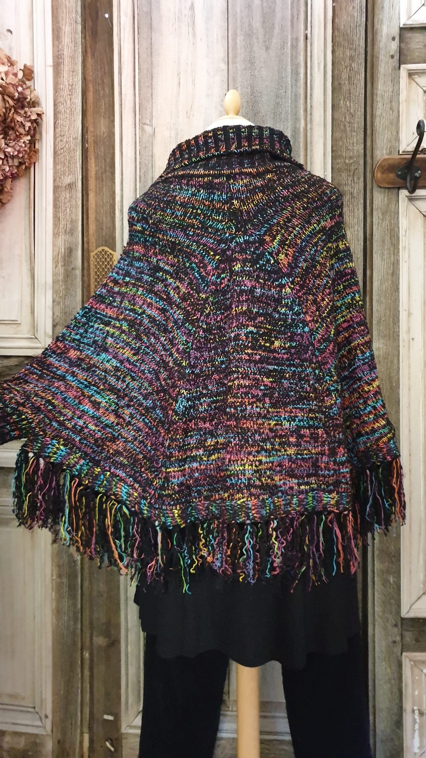 Angel Circle - Poncho