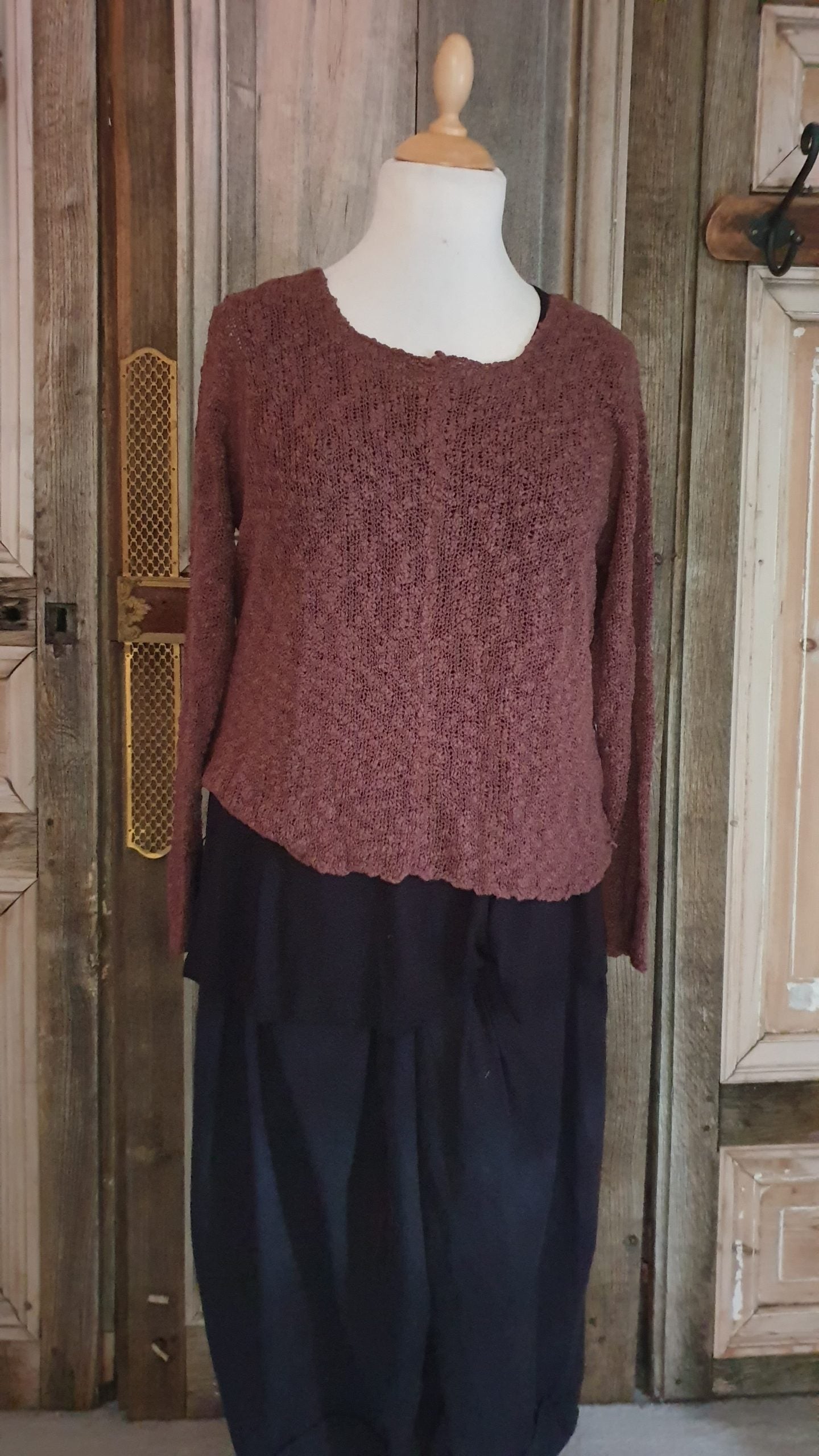 Normal Crazy - Trui Walnut - #83 Bruin