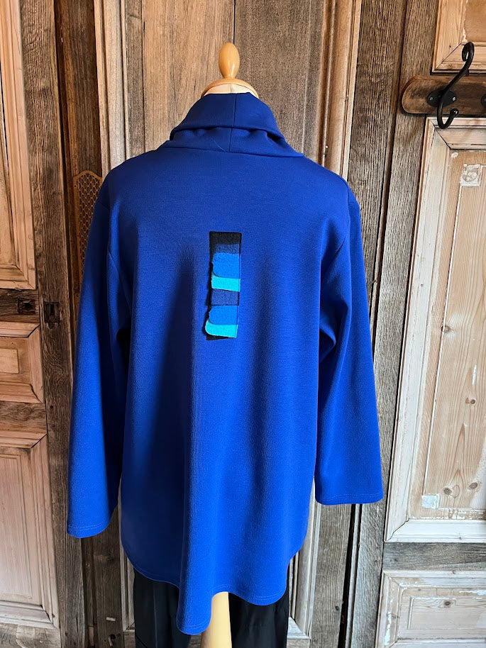 Geesje Sturre - wollen trui met col 325852- #99 Koningsblauw