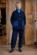 Geesje Sturre jasje blauw met wolgevilte elementen