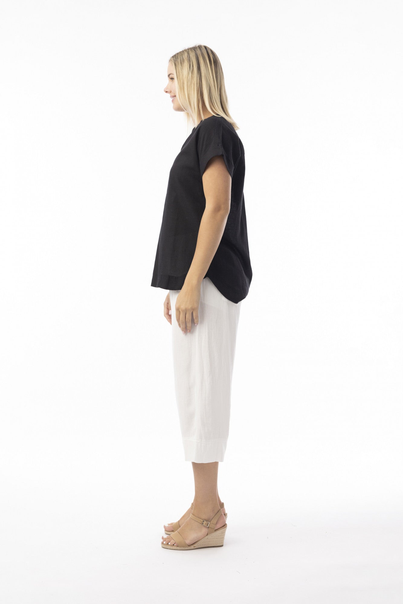 ORIENTIQUE - Linnenmix Essentials Top V hals - Black