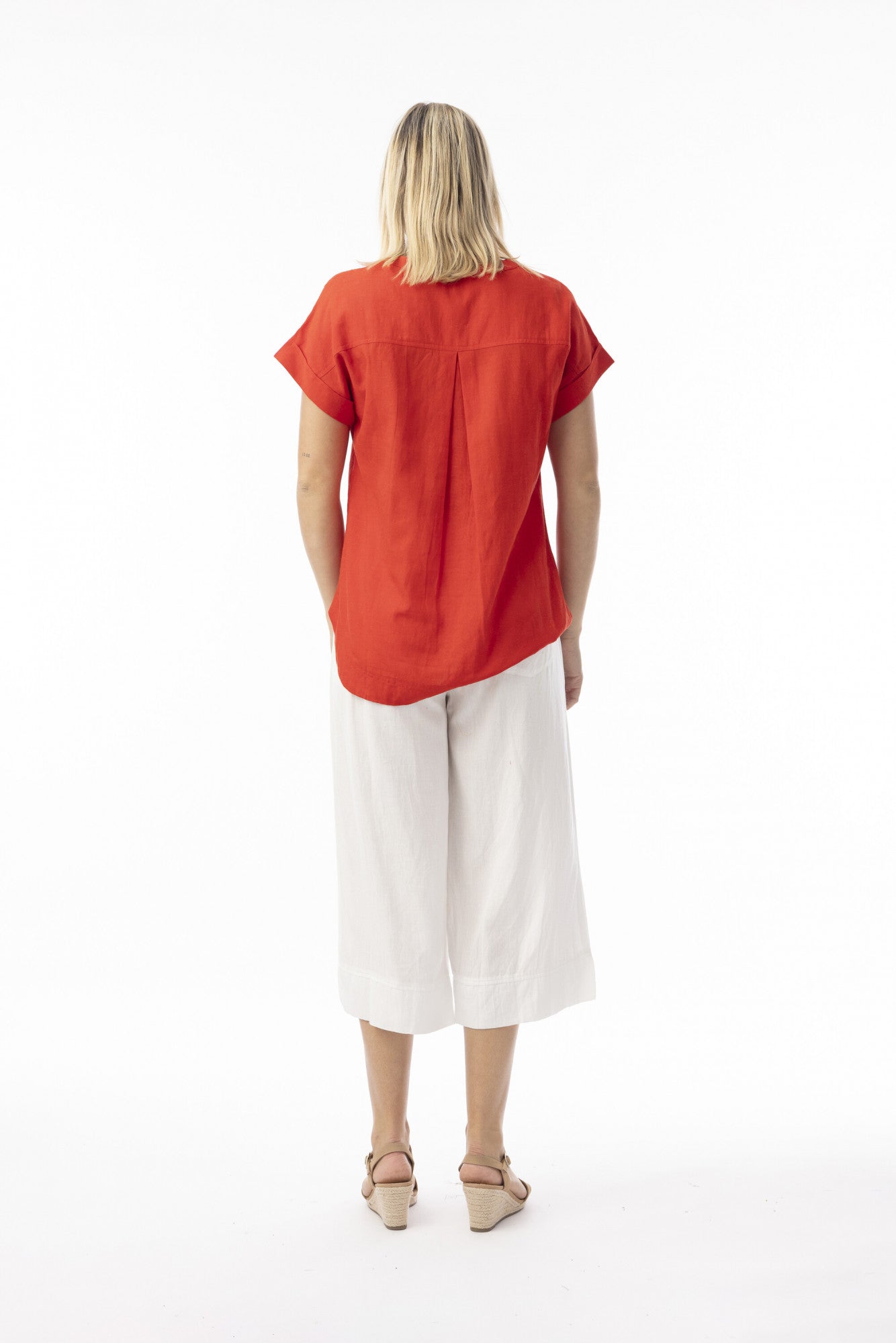 ORIENTIQUE - Linnenmix Essentials Top V hals - Red