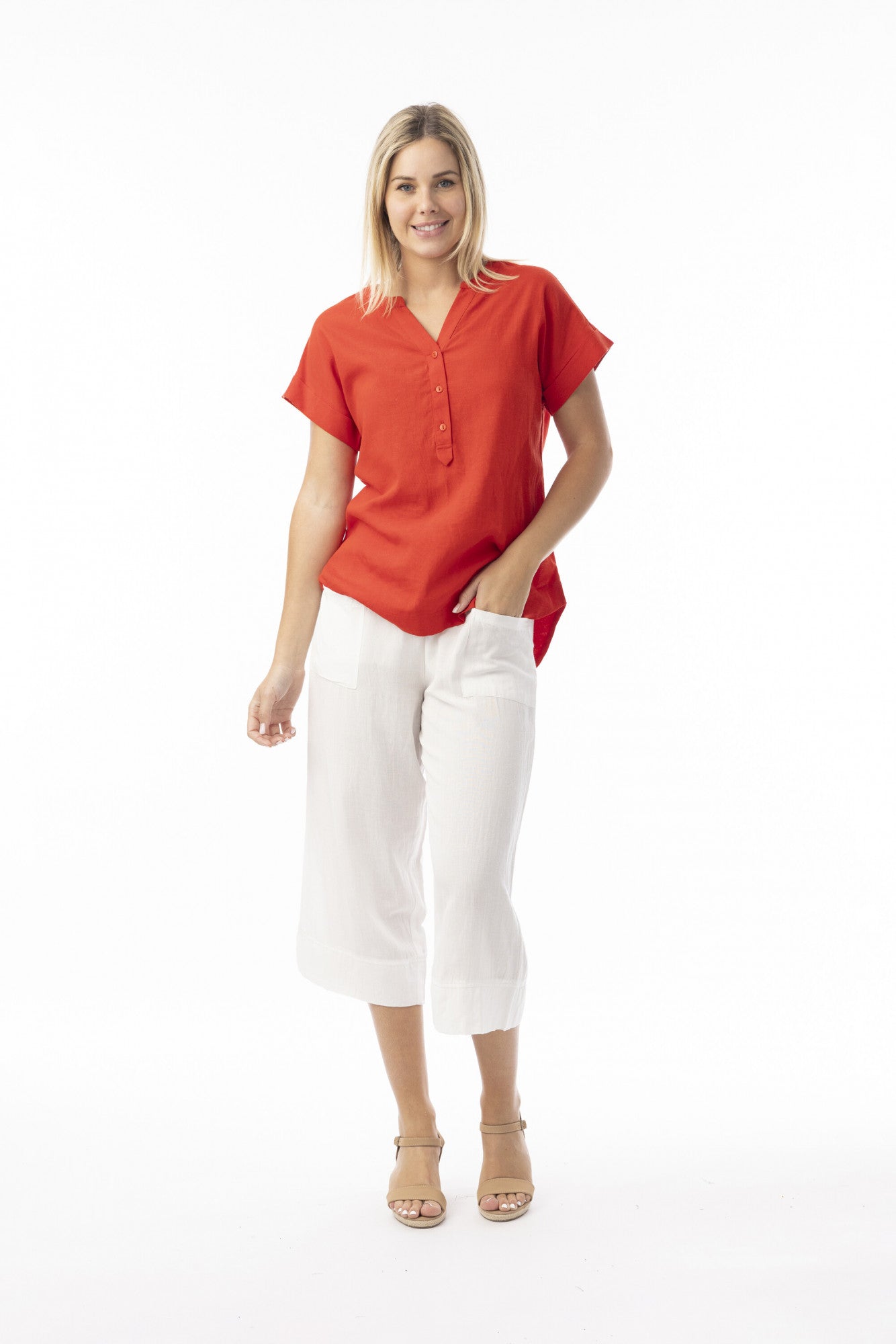 ORIENTIQUE - Linnenmix Essentials Top V hals - Red