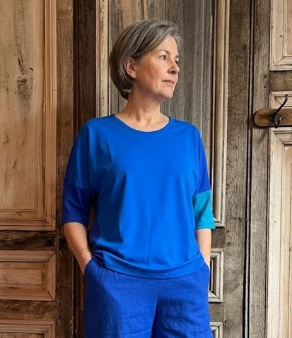 Geesje Sturre - Shirt #663854  - kleurvlakken blauw