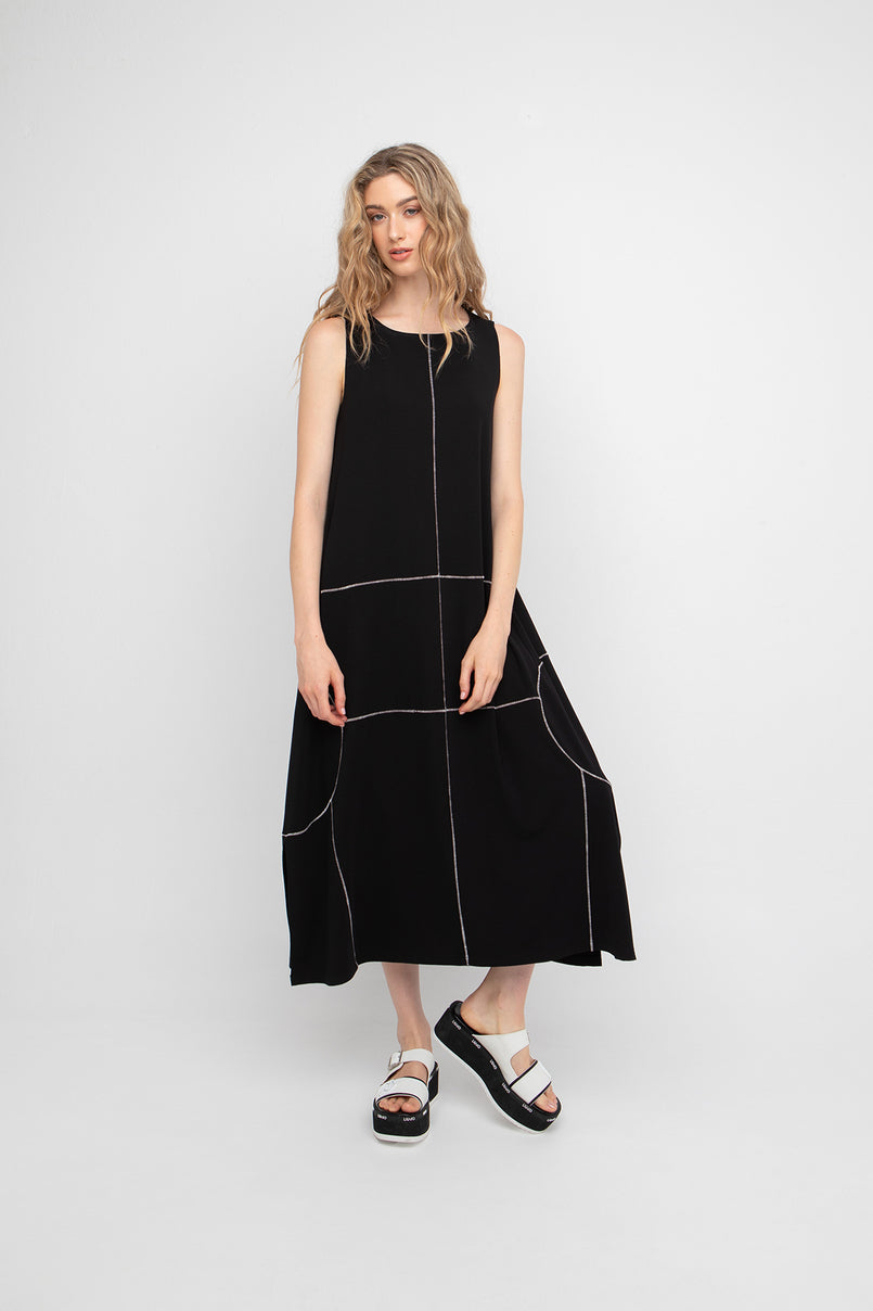 Ozai N Ku - Mouwloze midi-jurk met contrasterende stiksels - Zwart