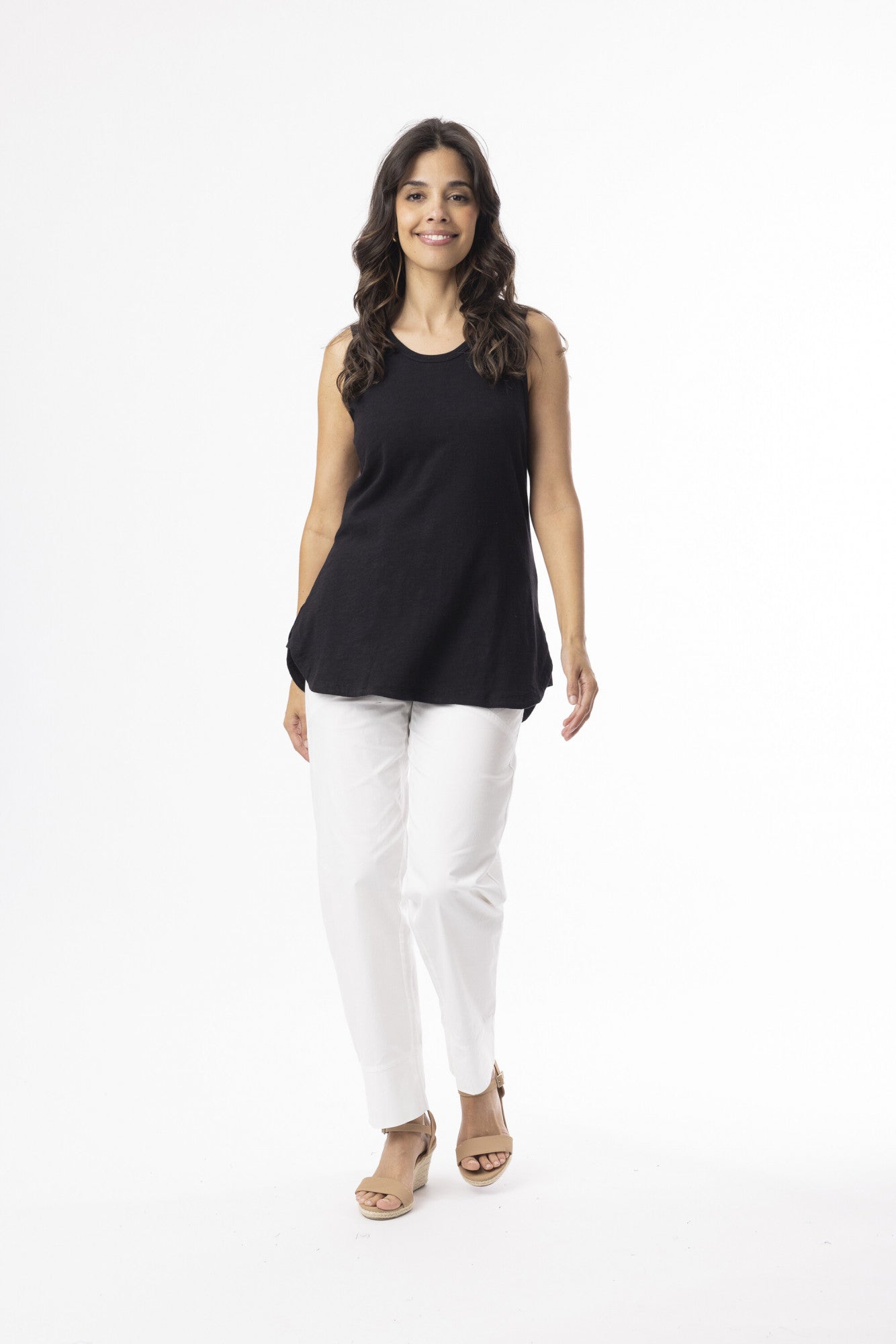 ORIENTIQUE - Essentials Cami Mouwloze top - Black