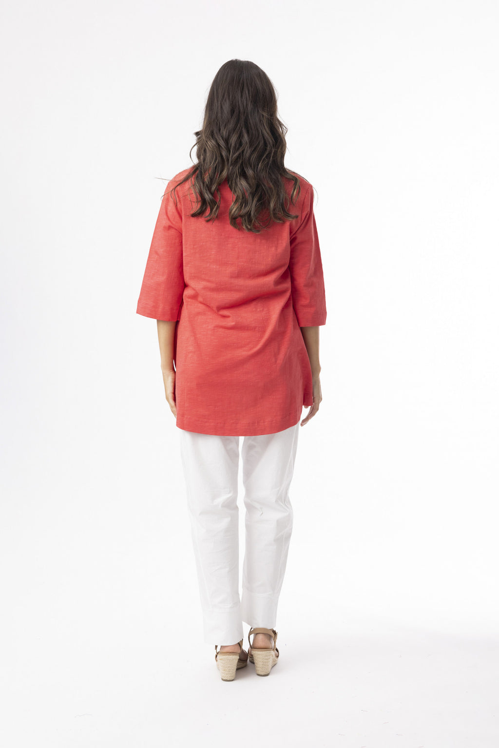 ORIENTIQUE - Essentials T-Shirt 3/4 mouw V-hals - Red 92132
