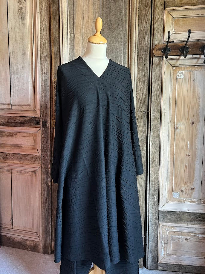 Aïno - Maarit short - Waves Black - Maat S*
