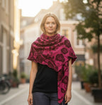 Invero Rosenmuster - Driehoekige Merino omslagdoek Aurora 100% wol - Chianti/Malve magenta
