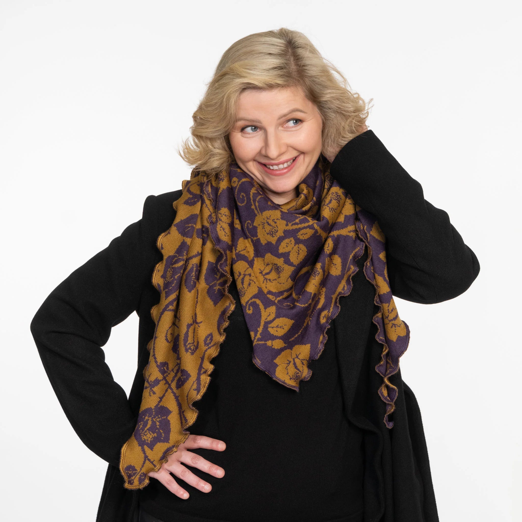 Invero Rosenmuster - Driehoekige Merino omslagdoek Aurora 100% wol - Lila/Sherry