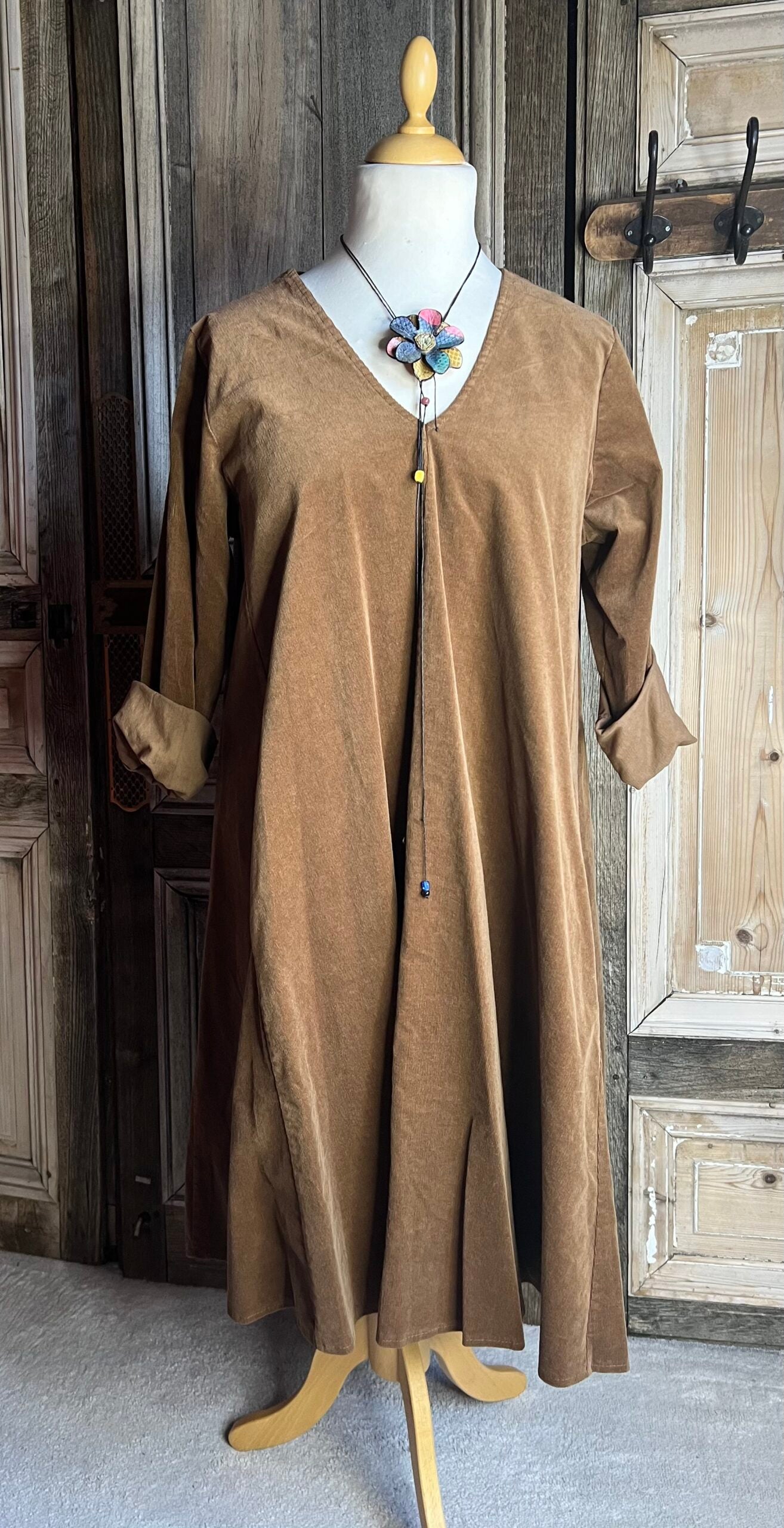 BB Style - Rib Jurk V hals midi - Bruin