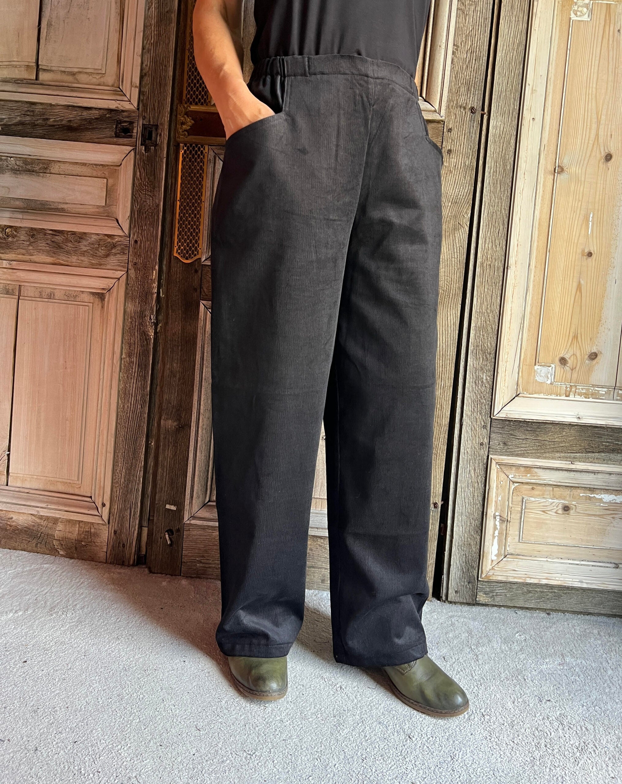 Geesje Sturre - Wijde broek rib 624458 - #203 - Zwart