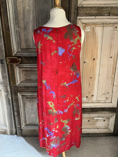 Normal Crazy - Mouwloze Dress Rosé batik rood
