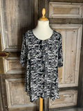 Normal Crazy - Blouse New Moza korte mouw - Batik zwart/wit
