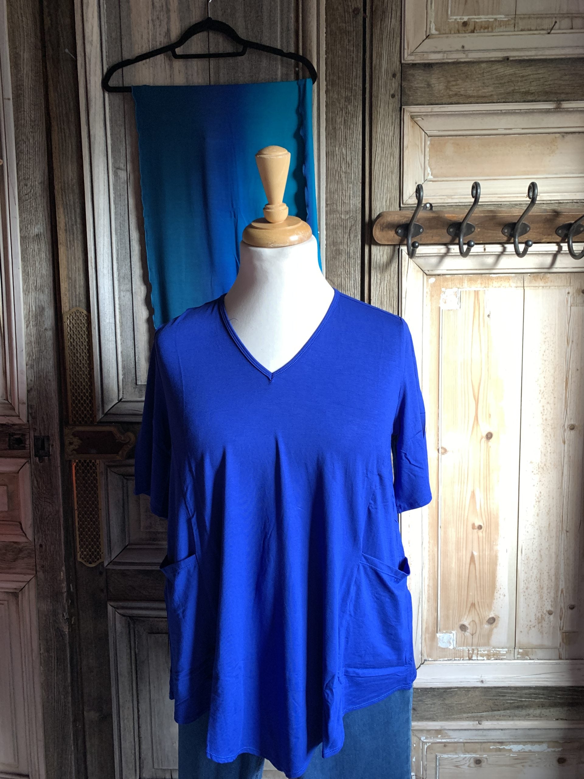 Angel Circle - Shirt  - Deep Blue *