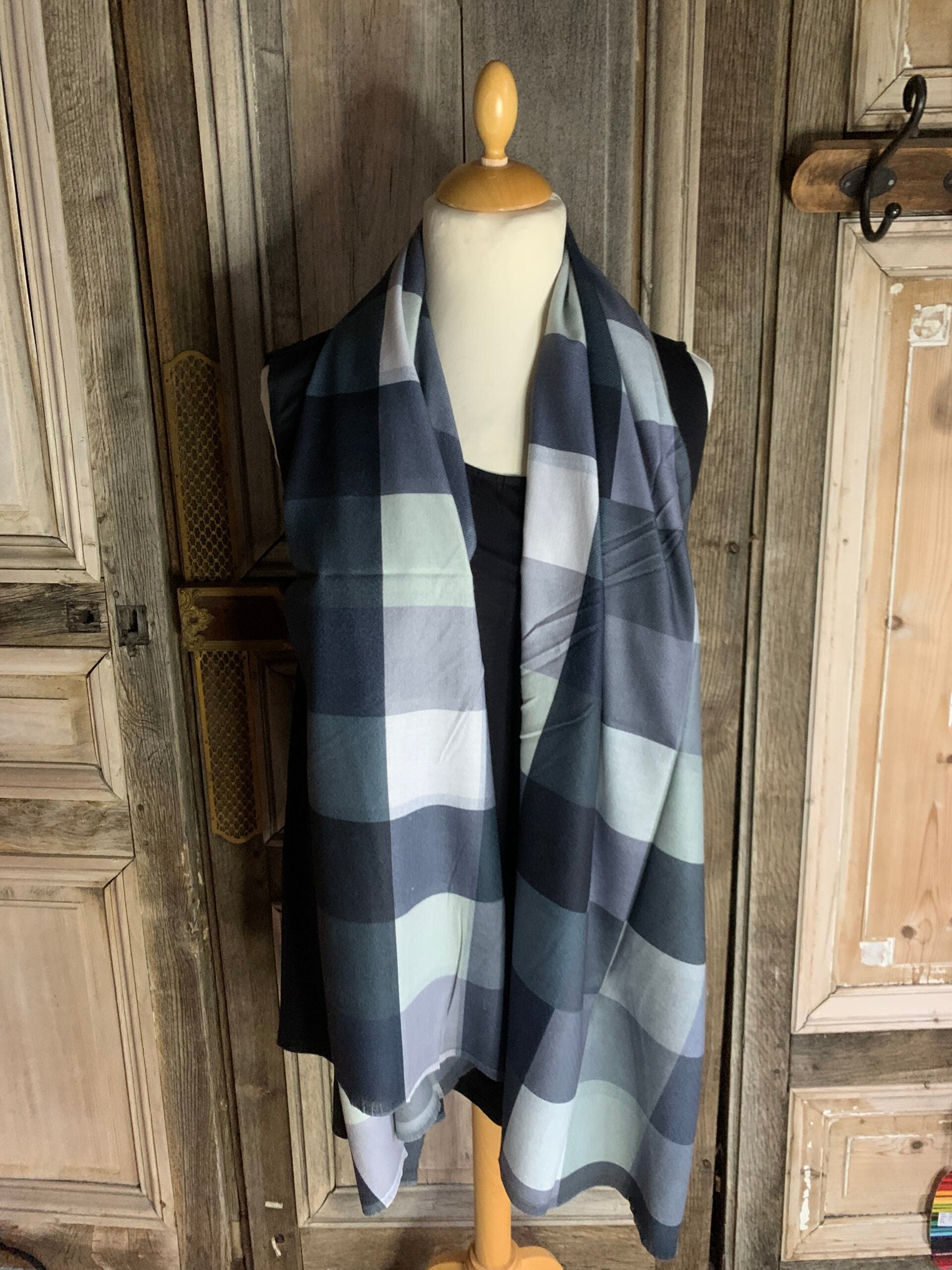 BB style viscose sjaal blok