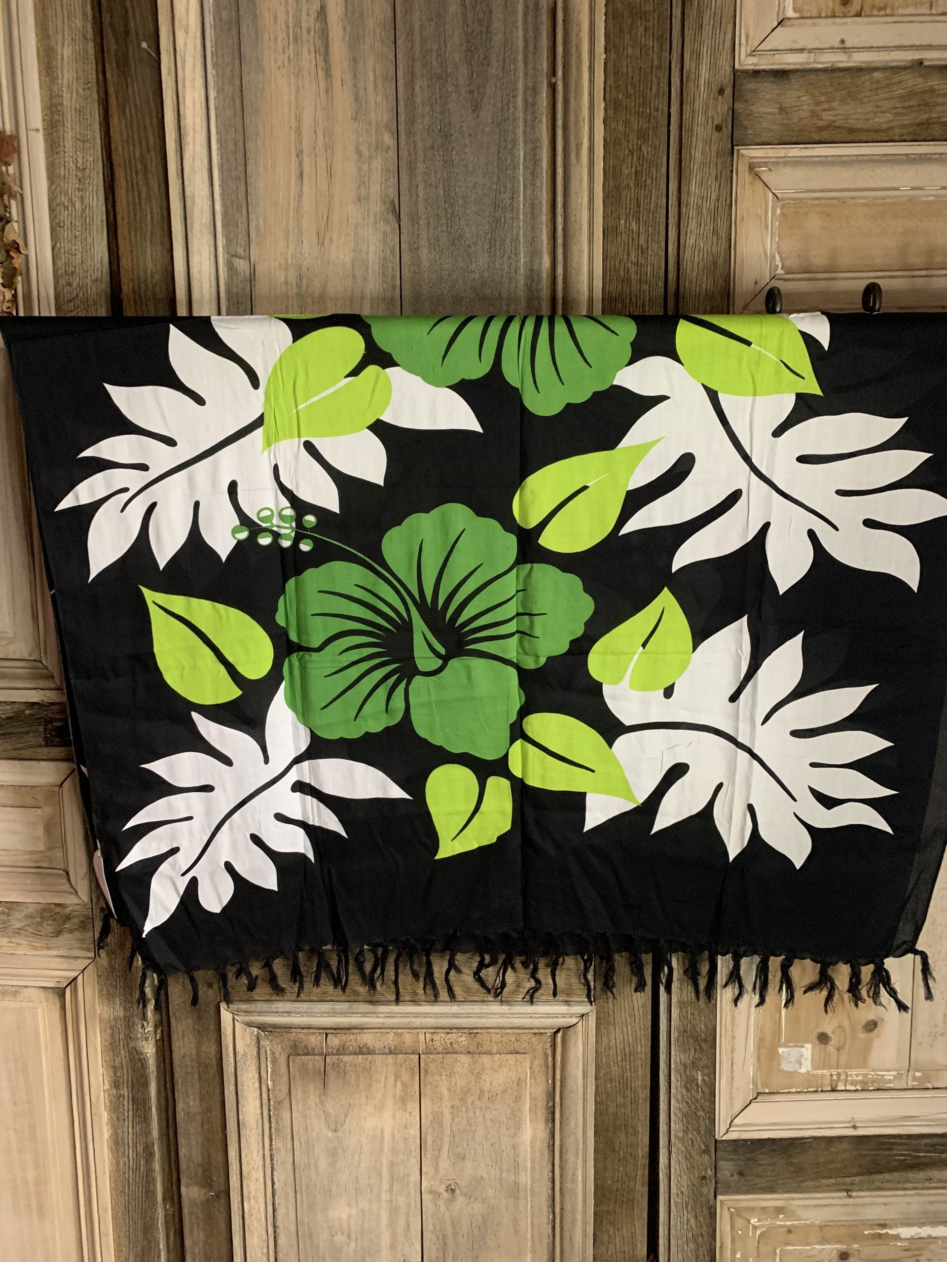 Normal Crazy - Pareo, Sarong of Sjaal