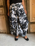 Normal Crazy - Rok Puur Tie dye - Black/white