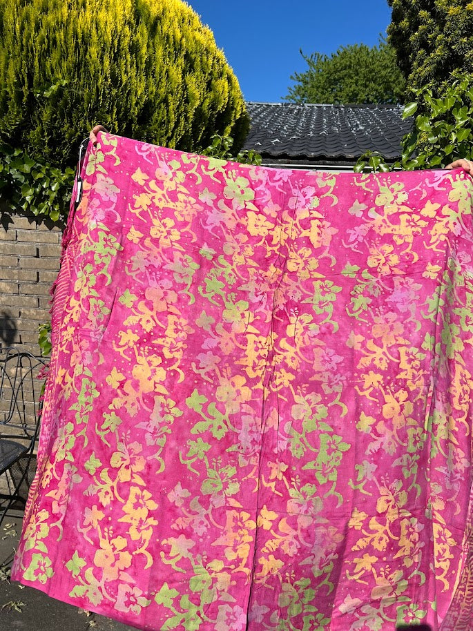 BB Style - Pareo, Sarong of Sjaal magenta
