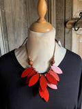 Normal Crazy - Houten ketting Blaadjes Rood
