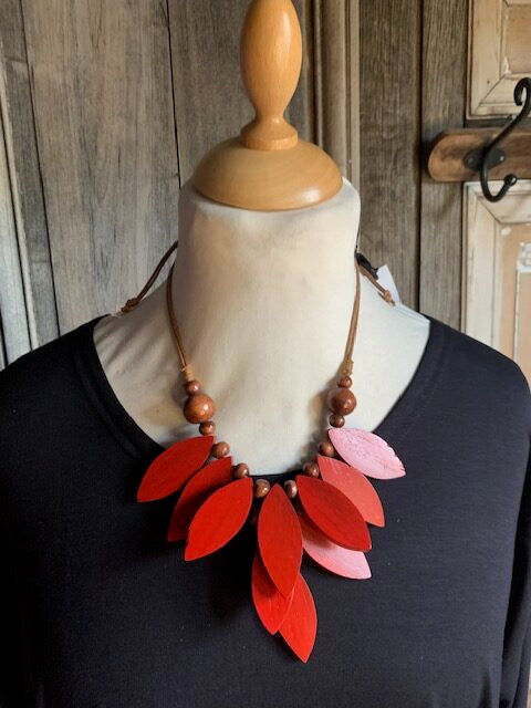 Normal Crazy - Houten ketting Blaadjes Rood