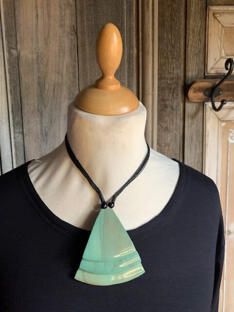 Normal Crazy - ketting - Lindegroen