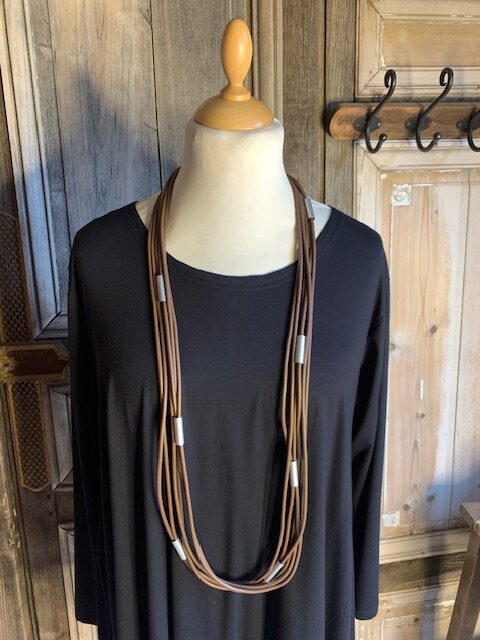 Moonshine ketting rubber bruin