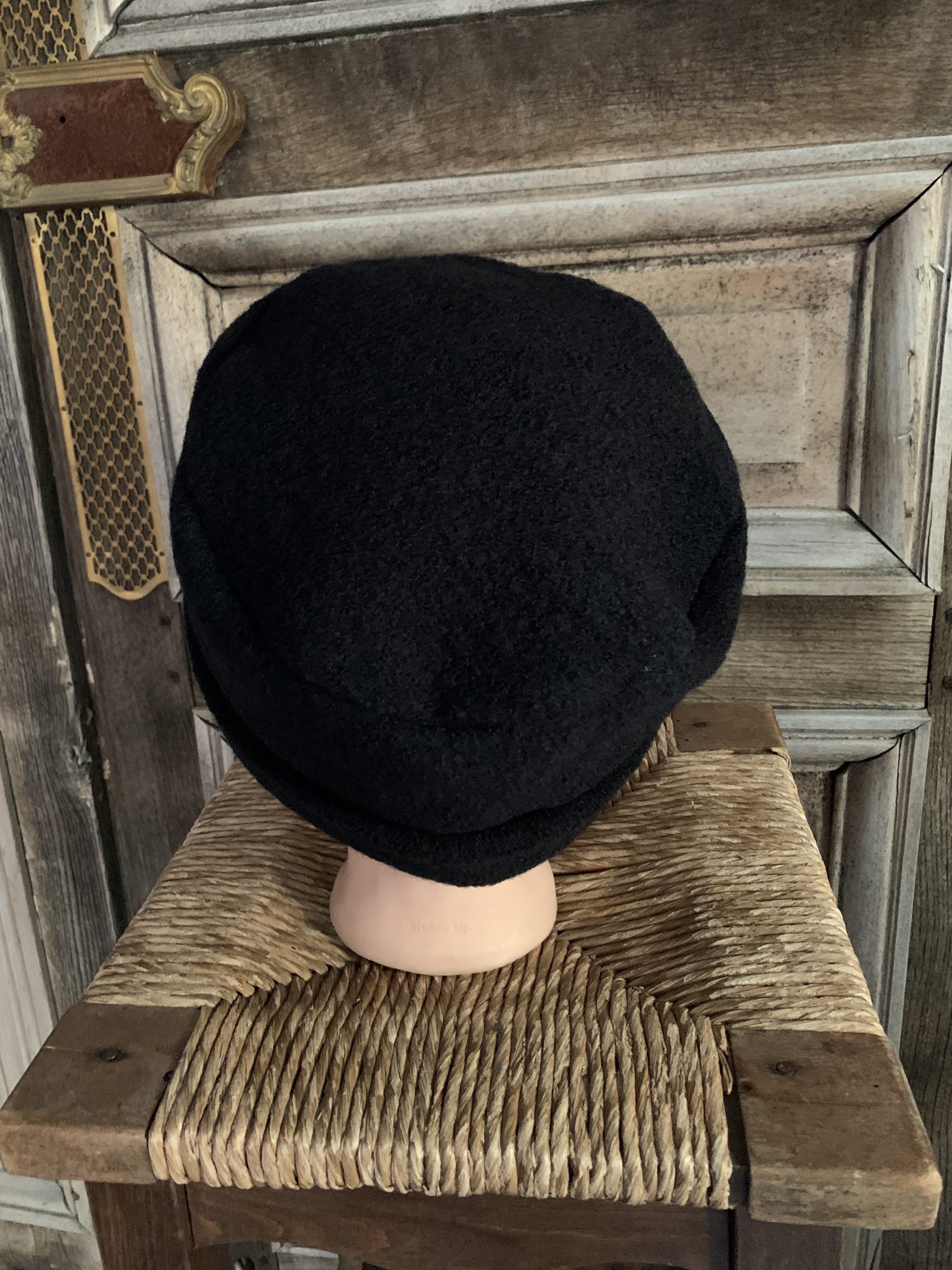 Aino Hat Vibo 999 zwart