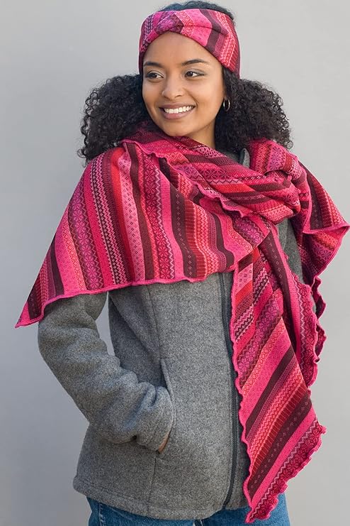 Invero - Merino driehoekige doek Tiziana 100% wol  - Beere