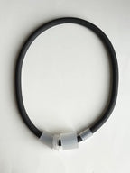 Trijn sieraden - Ketting acrylaat + rubber  (#K25-17)