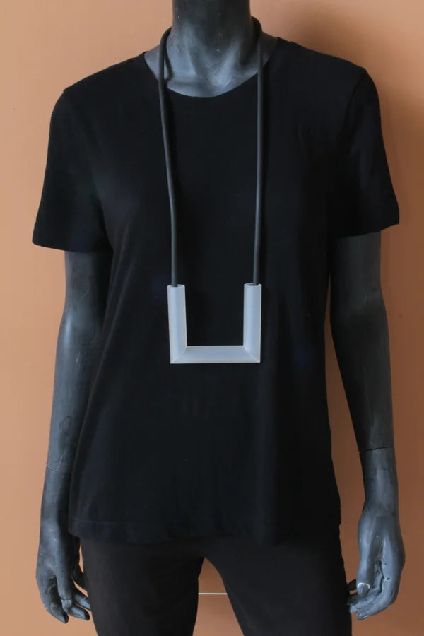 Trijn sieraden - Ketting acrylaat + rubber  (#K25-19)