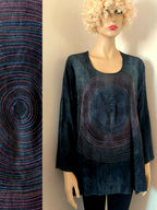 Liz & Joe - Viscose Blouse met cirkel van kleurige stiksels - Donkergrijs