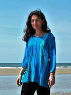 Liz & Joe - Viscose Blouse - verticaal golvende banen - Blauwtinten
