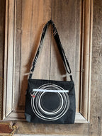 LIEZ -  handmade schoudertas - Black/white