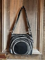 LIEZ -  handmade schoudertas - Black/white