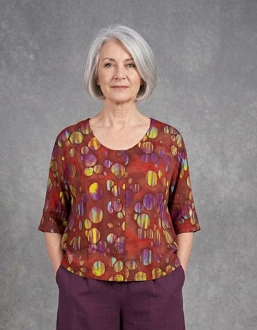 Normal Crazy - Blouse Botton Batik - Bordeaux met multi circels