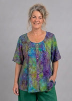 Normal Crazy - Blouse New Moza korte mouw - Batik Blauw/Paars/Groen
