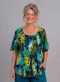 Normal Crazy - Blouse New Moza korte mouw - Batik Blauw/geel/groen bloem