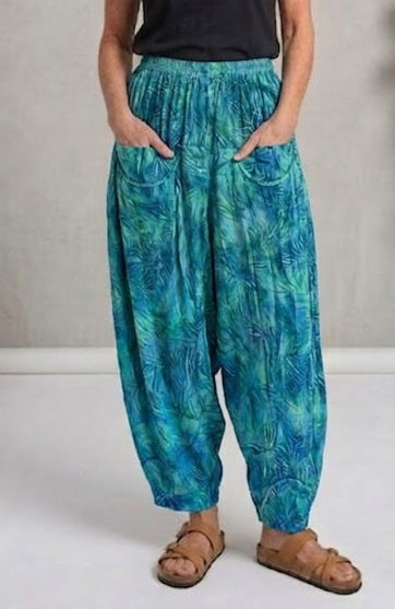 Normal Crazy - Sindy +10 cm - Batik - Helder blauw/Turkoois bloem