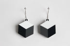 Trijn sieraden - Oorbellen Kubus (#O24-15) - Black white