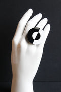 Trijn sieraden - Ring Acrylaat (#R23-103) - Black/white