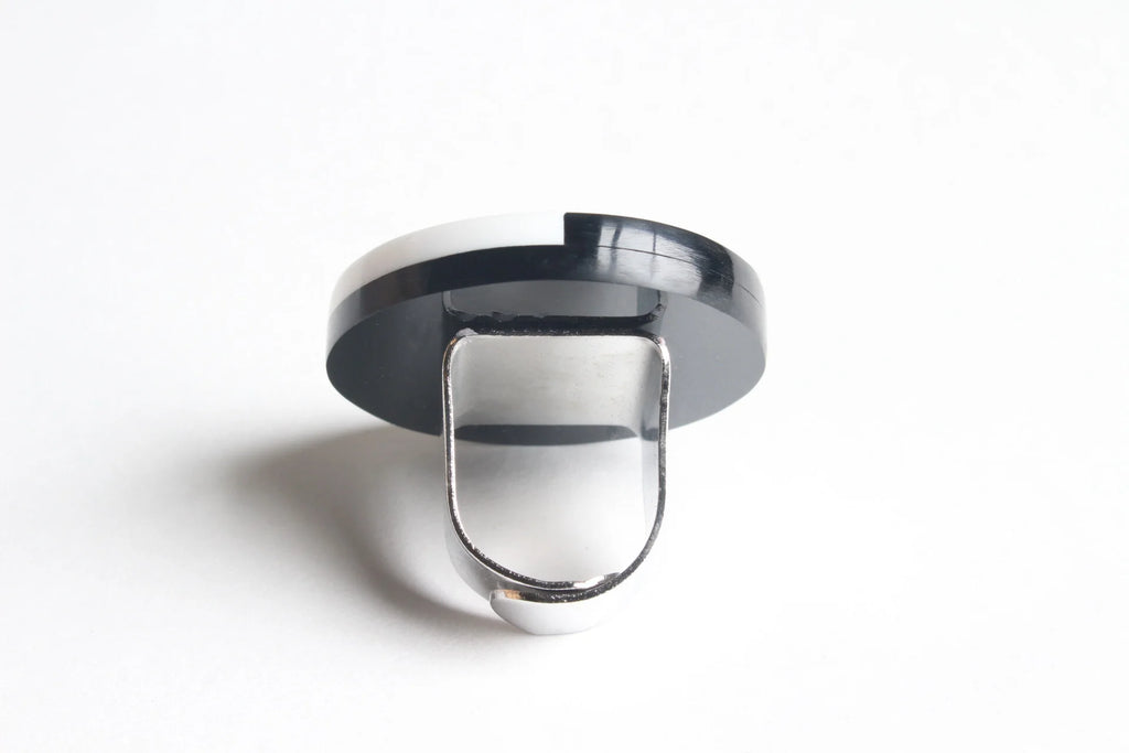 Trijn sieraden - Ring Acrylaat (#R23-99) - Black/white 3,8 cm