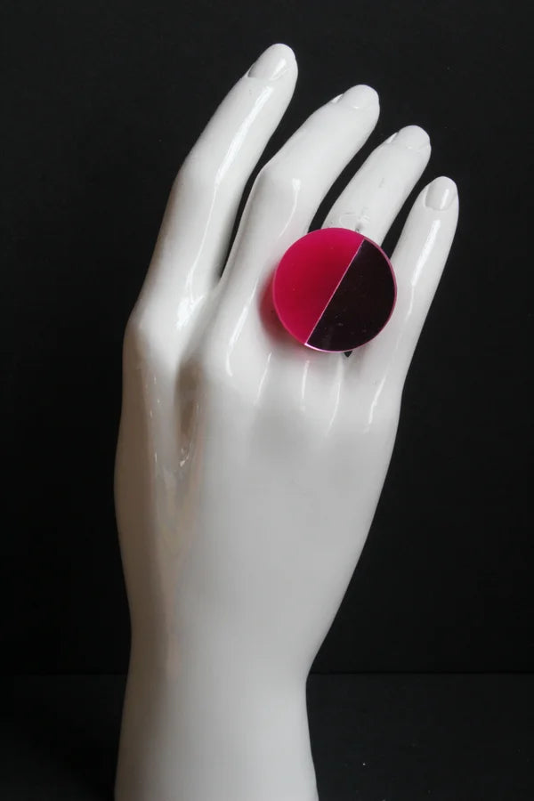 Trijn sieraden - Ring acrylaat (#R25-24) - Roze?Magenta