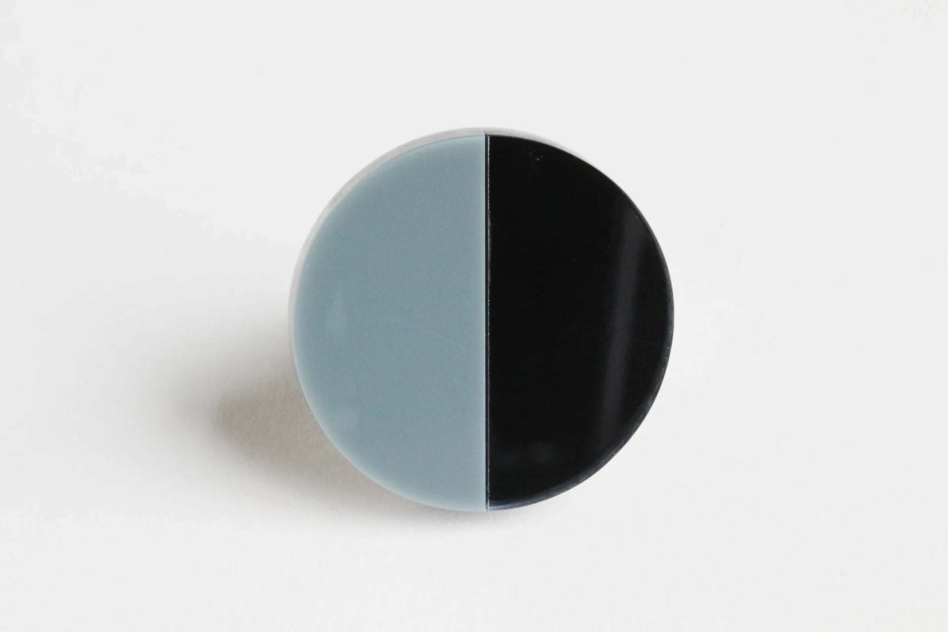 Trijn sieraden - Ring acrylaat (#R25-25) - Grijs 5 cm