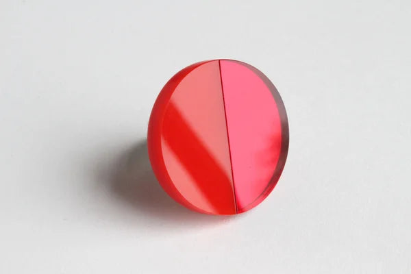 Trijn sieraden - Ring acrylaat (#R25-22) - Rood 3,8 cm Rood