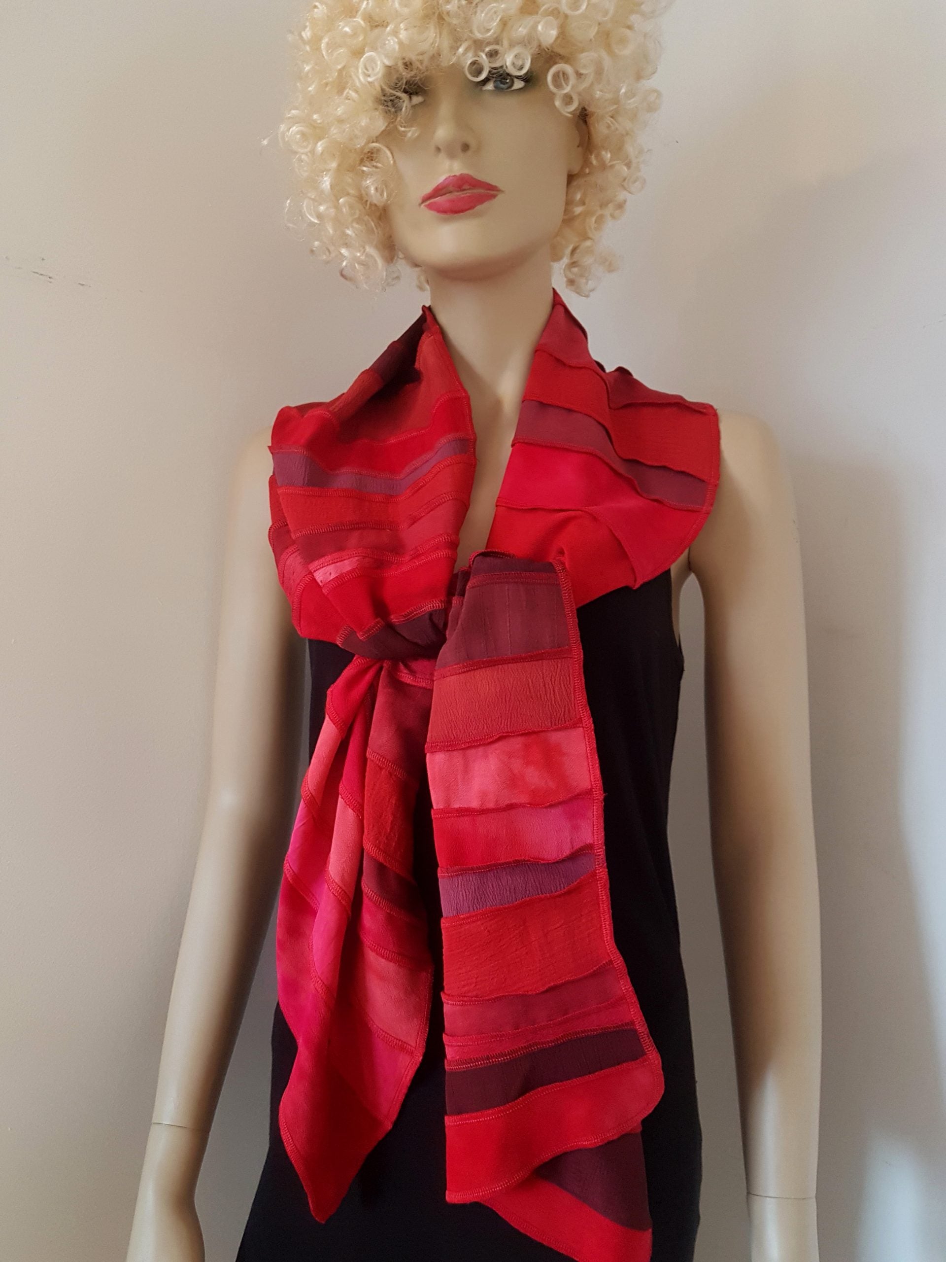 Liz & Joe - Viscose sjaal  - S 4256 V - Tinten rood en bruin Rood