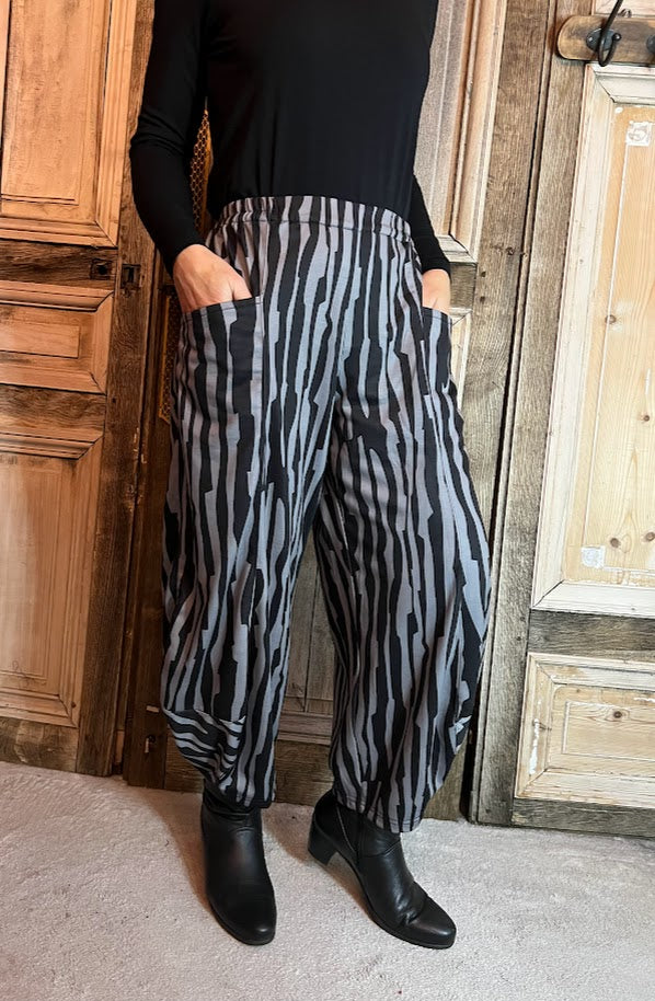 Sinne Designe - Broek Grijs/zwart streep