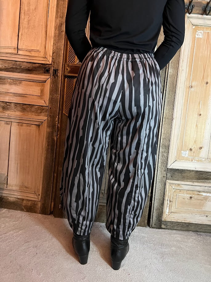 Sinne Designe - Broek Grijs/zwart streep